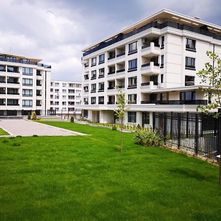 Business And Leisure Apartments In Mladost 2 With Free Garage Sofía Exterior foto