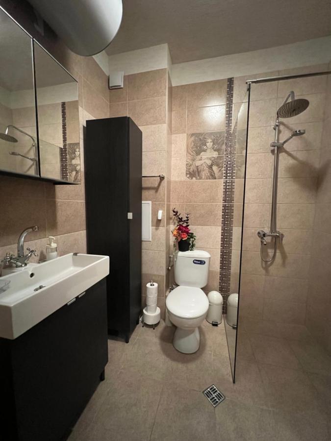 Business And Leisure Apartments In Mladost 2 With Free Garage Sofía Exterior foto