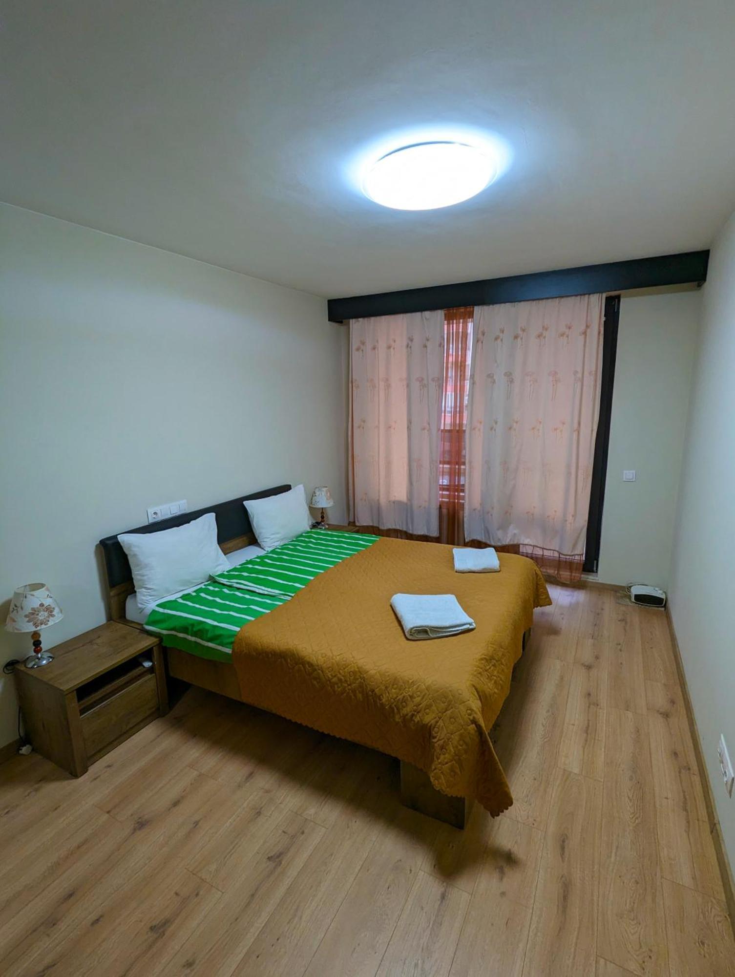 Business And Leisure Apartments In Mladost 2 With Free Garage Sofía Exterior foto