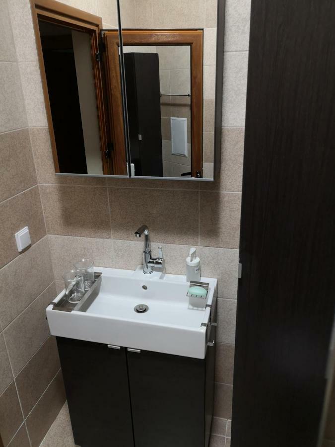 Business And Leisure Apartments In Mladost 2 With Free Garage Sofía Exterior foto